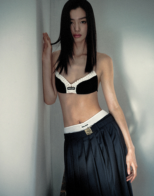 📍CN/ Estelle Chen (에스텔 첸)