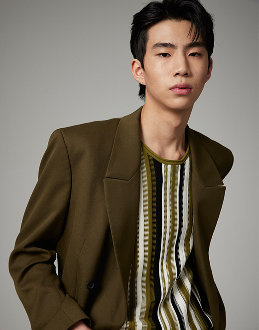 Lee Seunghwan (이승환)